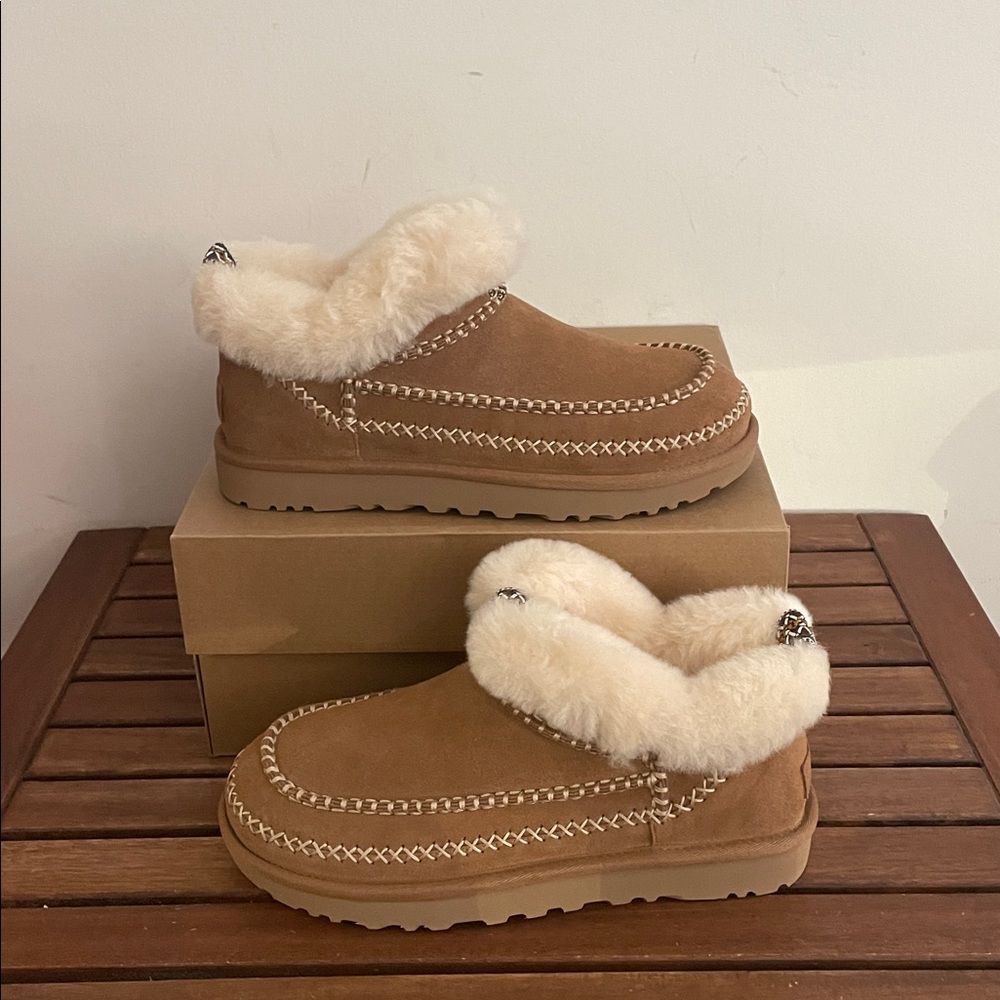 UGG Classic Ultra Mini Alpine Booties Chestnut USA Women Size 6/UK 4/EU 37 - Picture 3 of 8